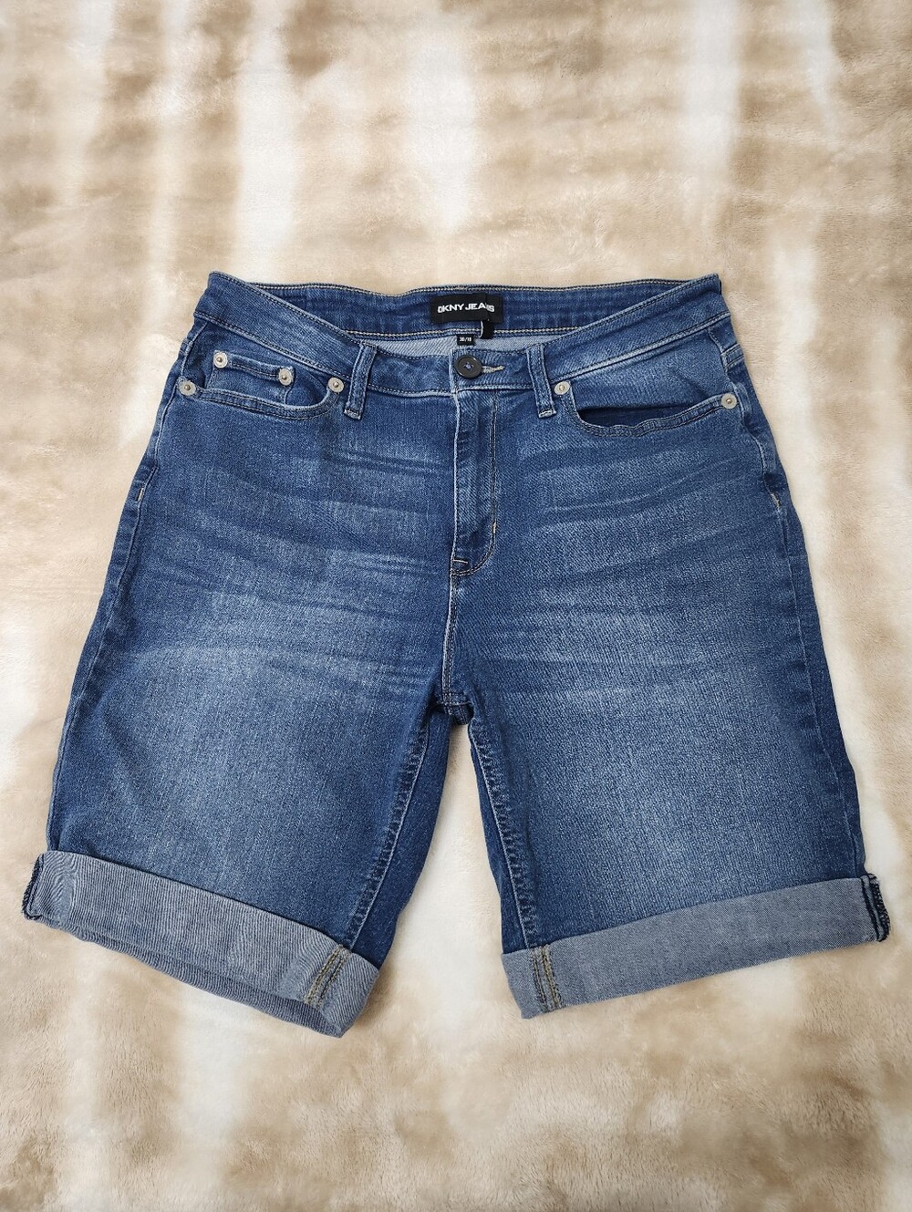 DKNY Mid-Rise Denim Jean Shorts Size 30 - Picture 5 of 7
